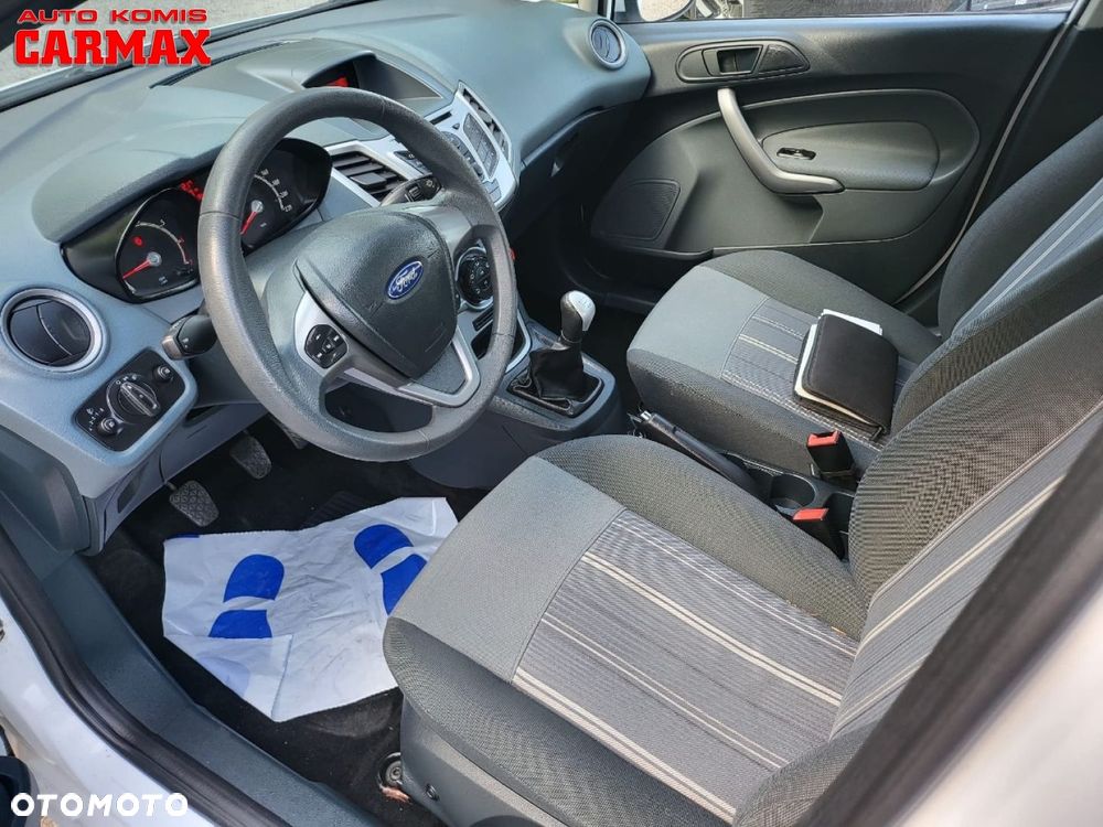 Ford Fiesta - 15