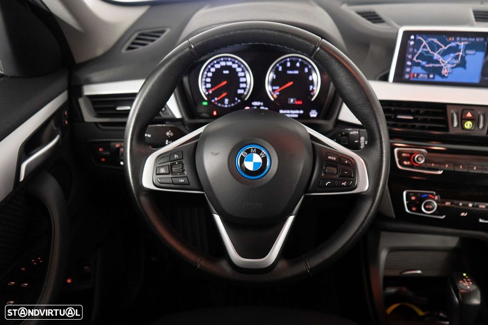 BMW X1 25 e xDrive Corporate Edition - 22