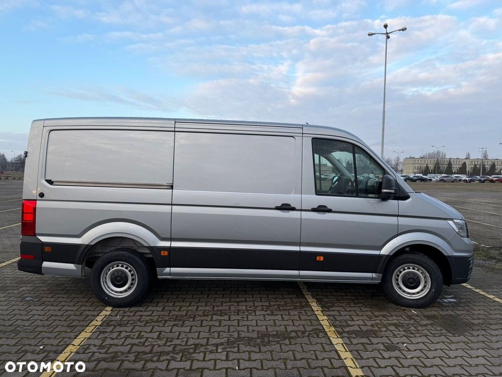 Volkswagen Crafter 35 2.0 TDI L3H3 177 KM AUTOMAT - 4