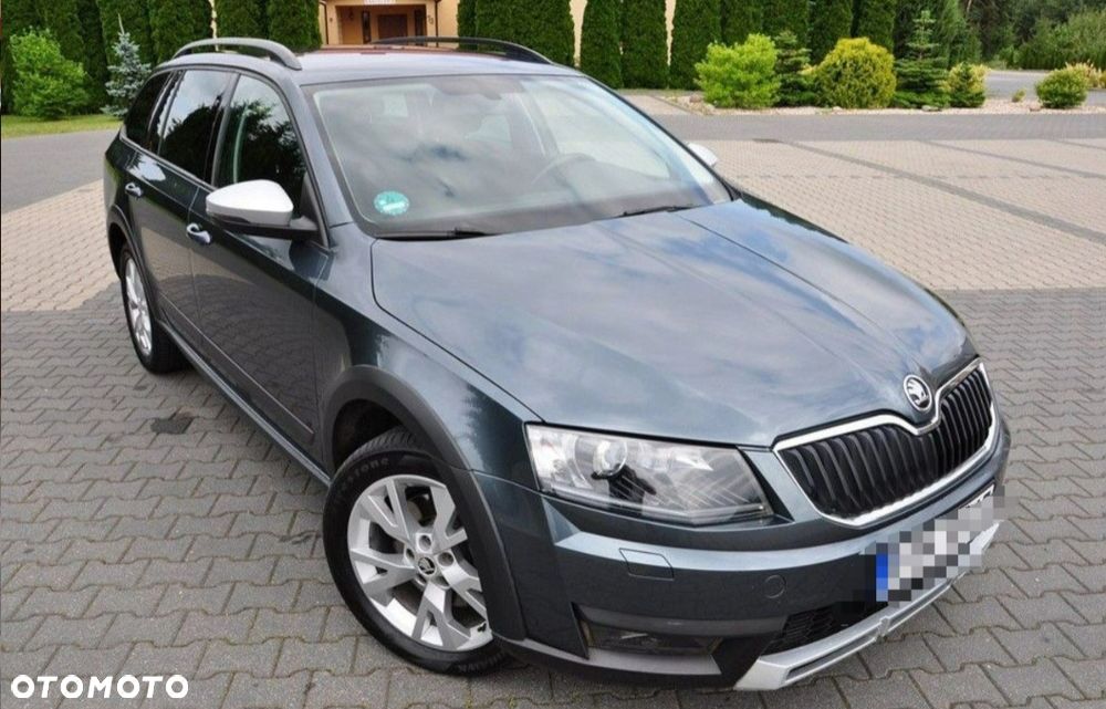 Skoda Octavia Scout 2.0 TDI 4x4 DSG - 10