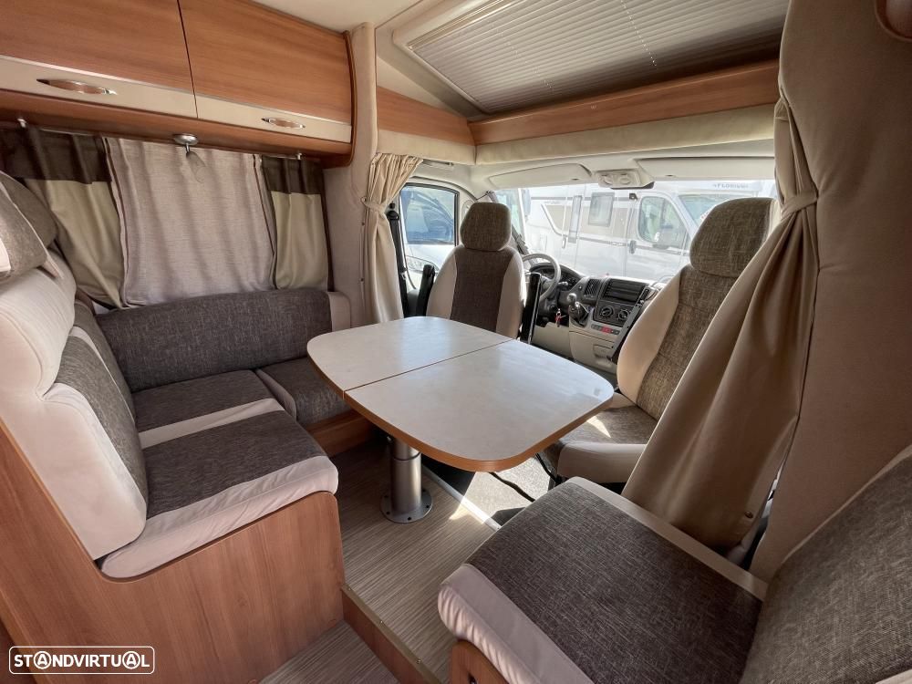 Rapido Serie 6F 691 cama central - 3