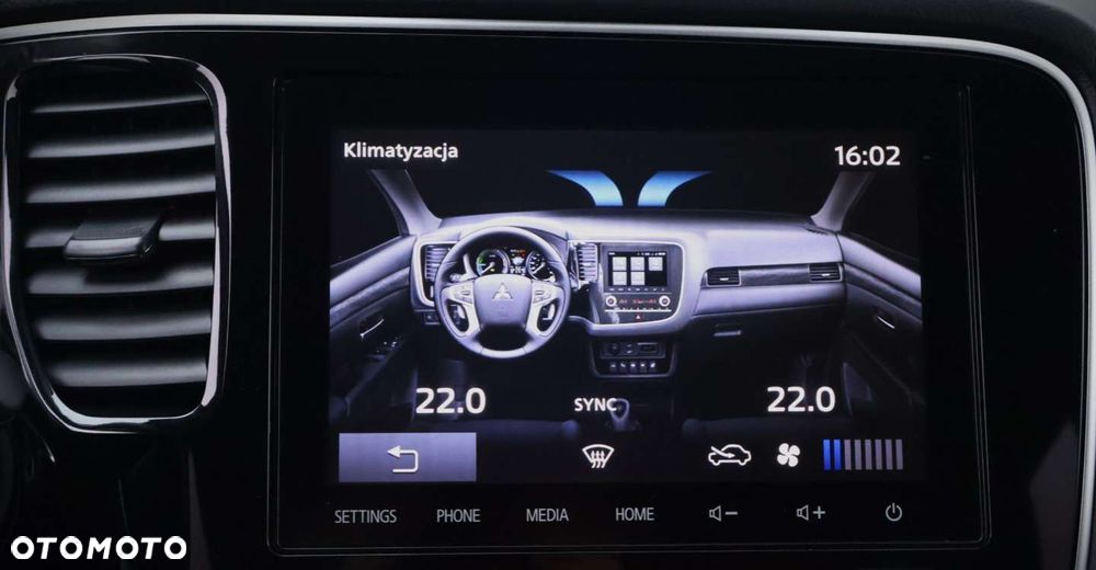 Mitsubishi Outlander - 30