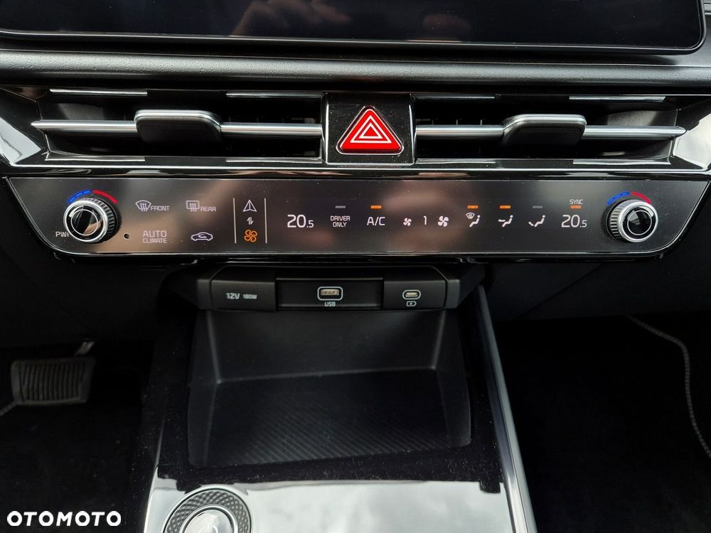 Kia Niro - 33