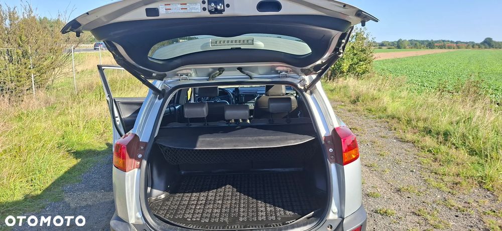 Toyota RAV4 2.0 D-4D Prestige - 17