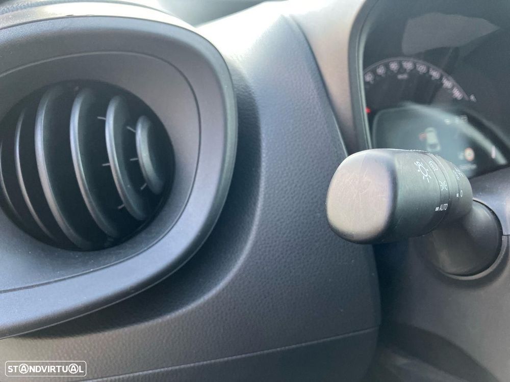 Toyota Aygo X 1.0 Play - 29