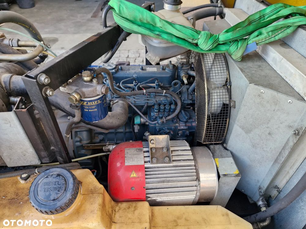 Compair C30G - 11