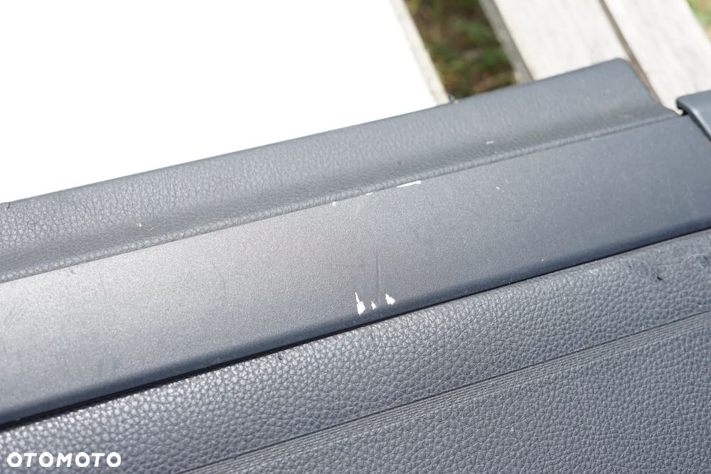 Roleta bagażnika VW Passat B6 Kombi 9937000039 - 5