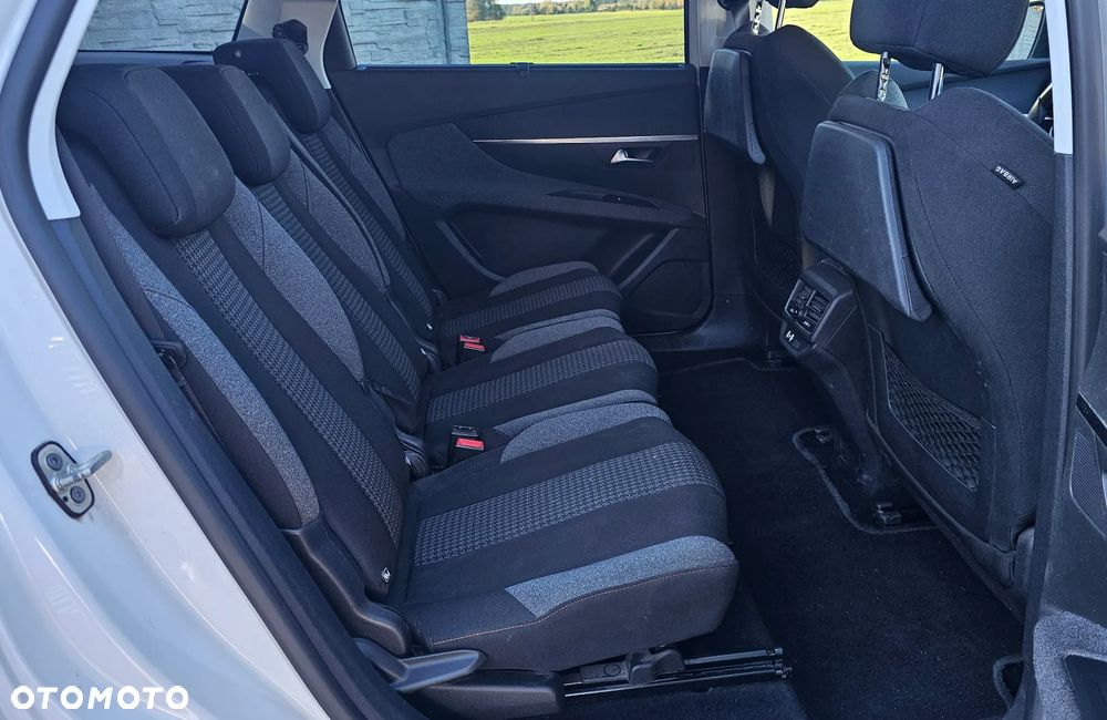 Peugeot 5008 - 14
