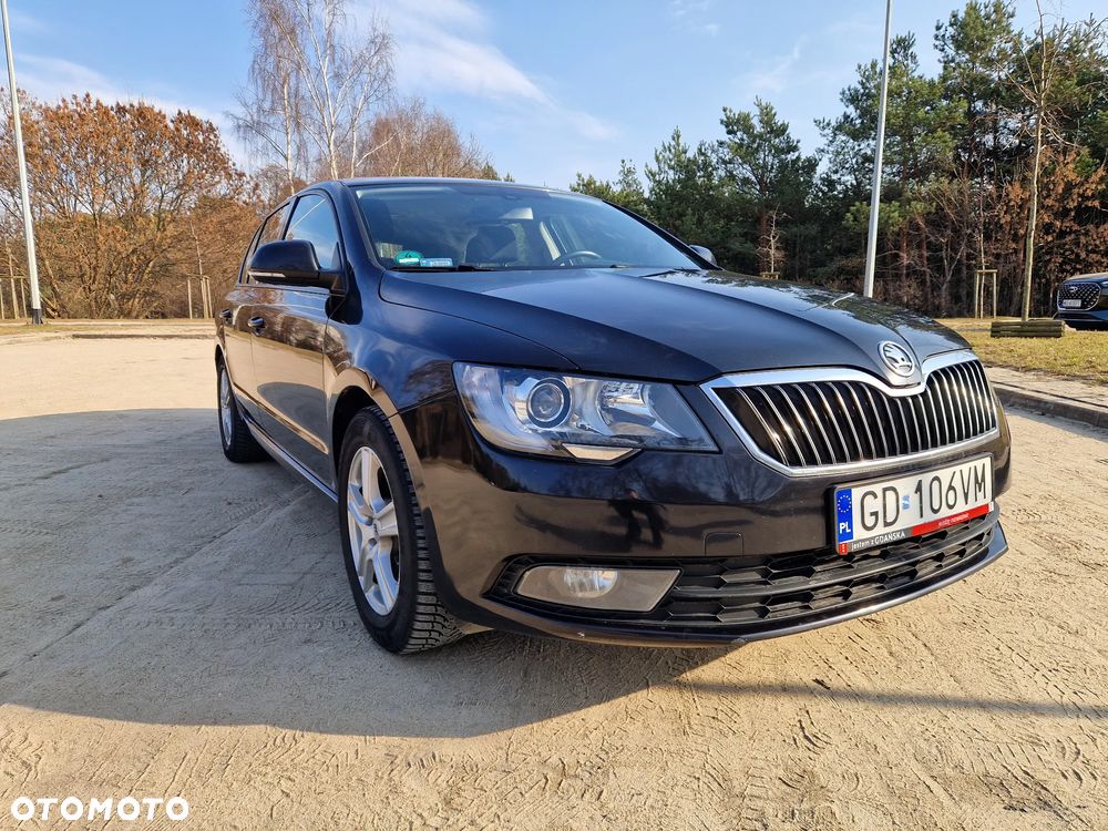 Skoda Superb 1.6 TDI Green tec Ambition - 4