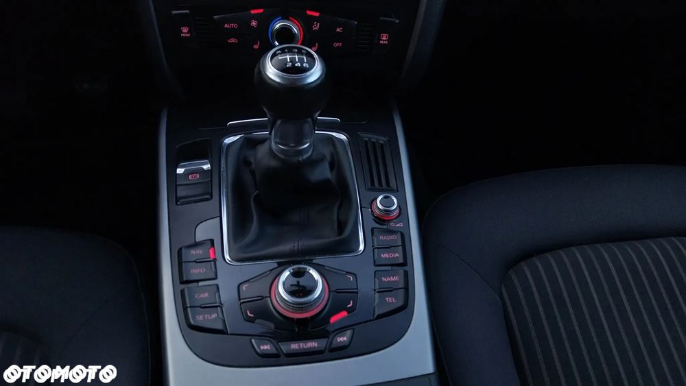 Audi A4 Avant 2.0 TDI DPF S line Sportpaket - 9