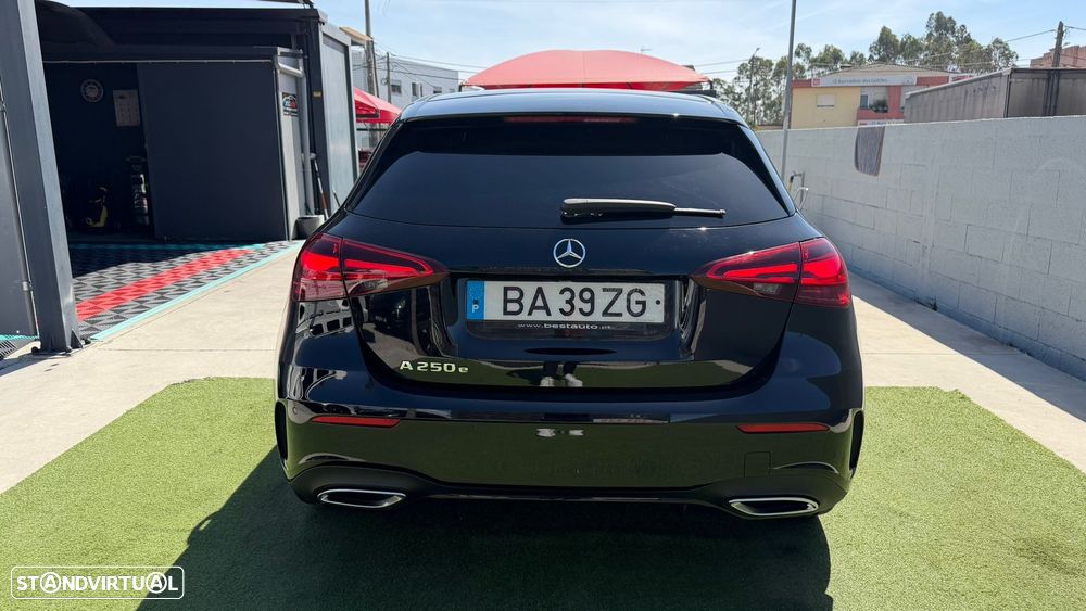 Mercedes-Benz A 250 e AMG Line - 7