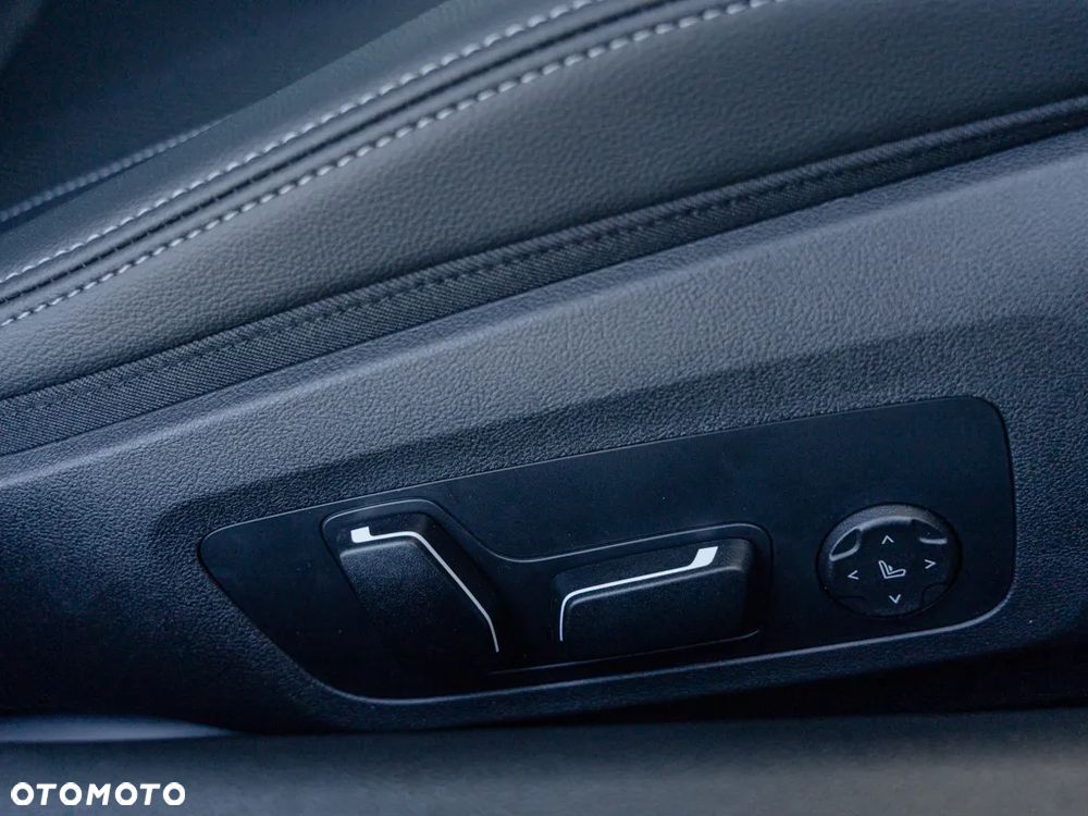 BMW Seria 4 M440i xDrive - 14