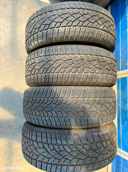 vand 4 anvelope 235/50/19 dunlop de vară la 7mm