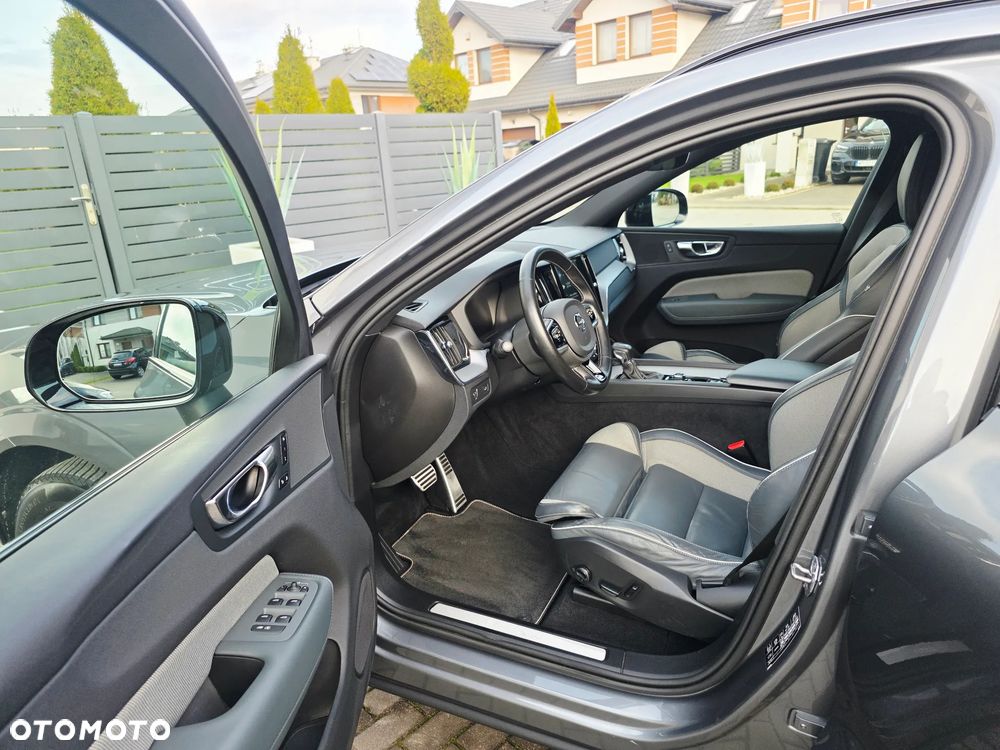 Volvo XC 60 D4 Geartronic RDesign - 27