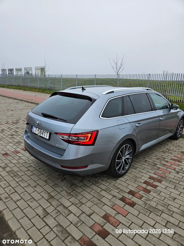 Skoda Superb 2.0 TDI L&K DSG - 11