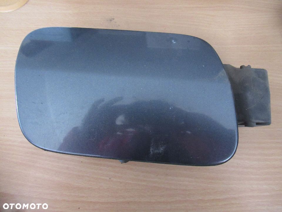 AUDI A8 D3 KLAPKA WLEWU PALIWA DIESEL - 2