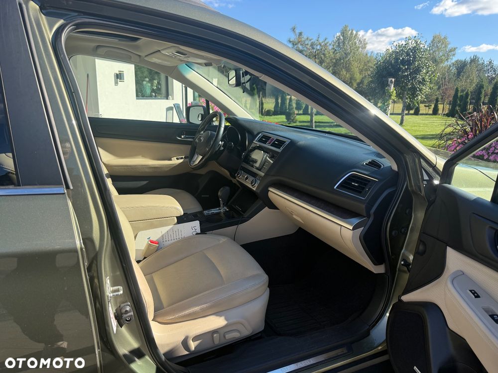 Subaru Outback 2.5i Exclusive - 24