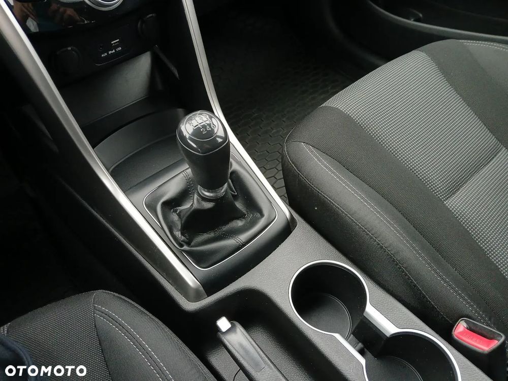 Hyundai i30 1.6 CRDi BlueDrive Classic + - 14