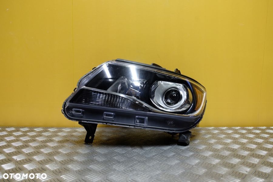 CHEVROLET COLORADO 2015- REFLEKTOR LAMPA ZWYKŁA SOCZEWKOWA L USA - 1