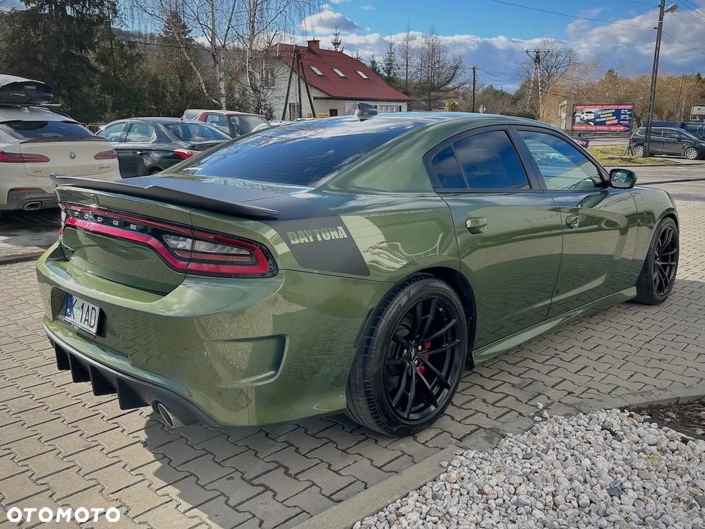 Dodge Charger 6.4 Scat Pack - 9