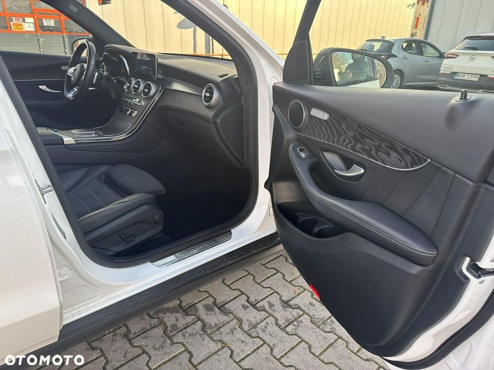 Mercedes-Benz GLC - 19