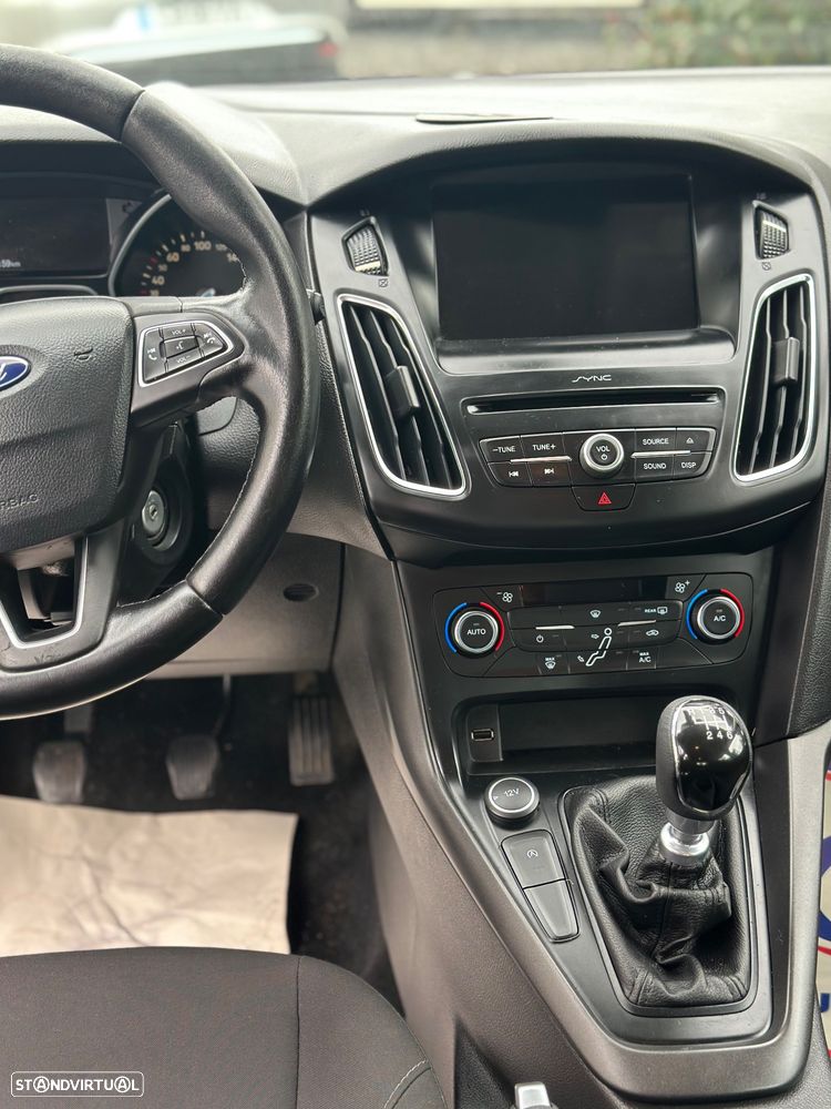 Ford Focus 1.5 TDCi Titanium - 6