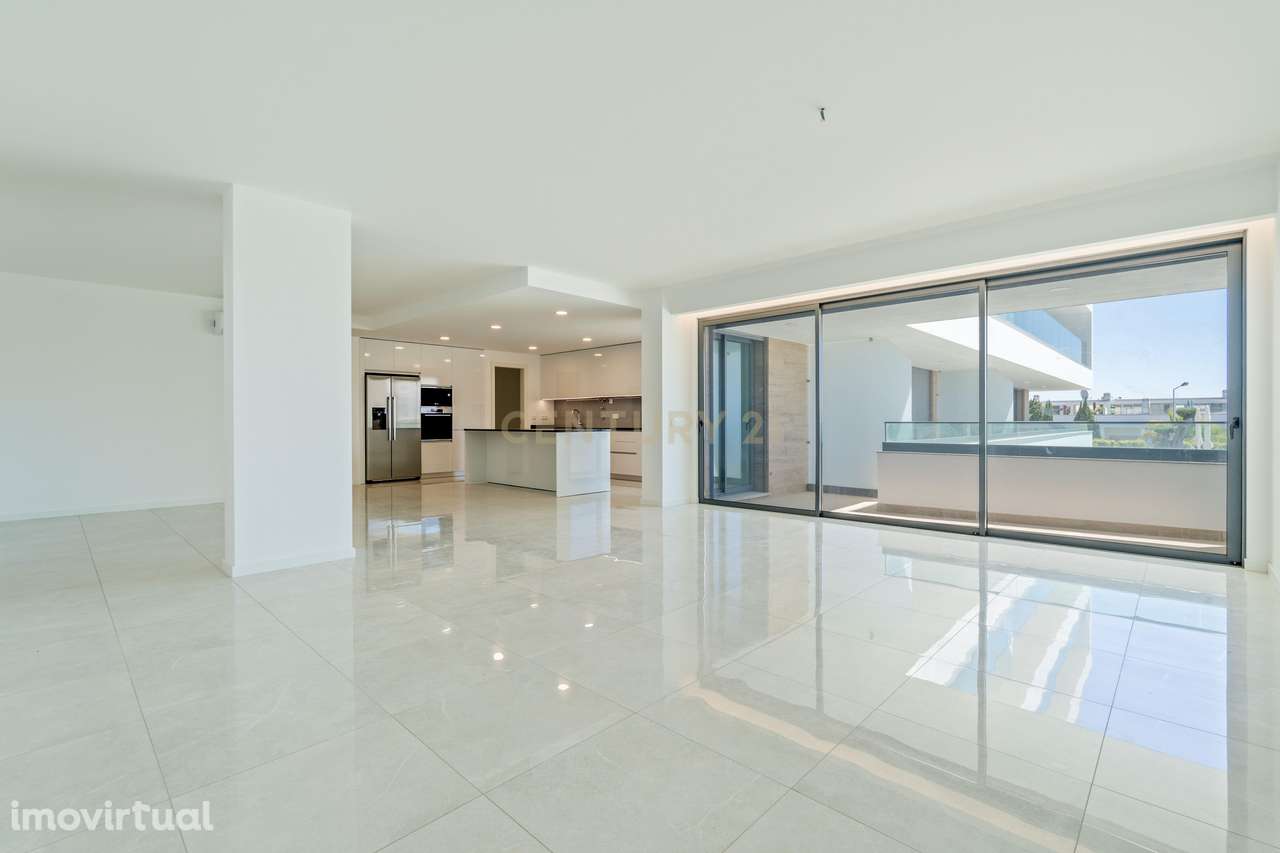 APARTAMENTO T3 NOVO A ESTREAR, PISCINA, ESTACIONAMENTO PRIVATIVO,  NO - Grande imagem: 4/23