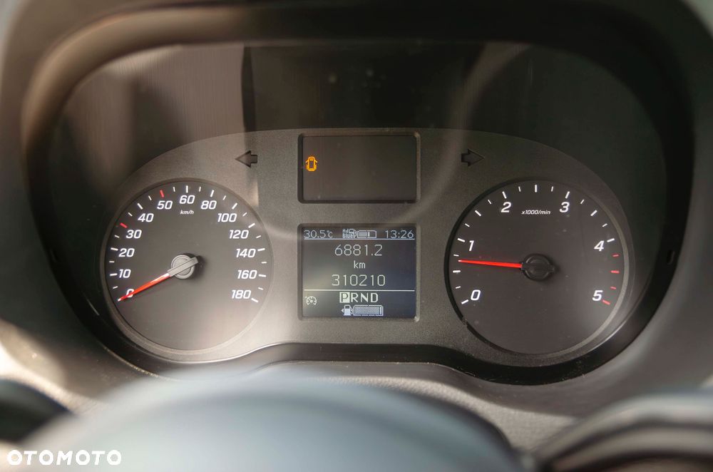 Mercedes-Benz Sprinter - 20