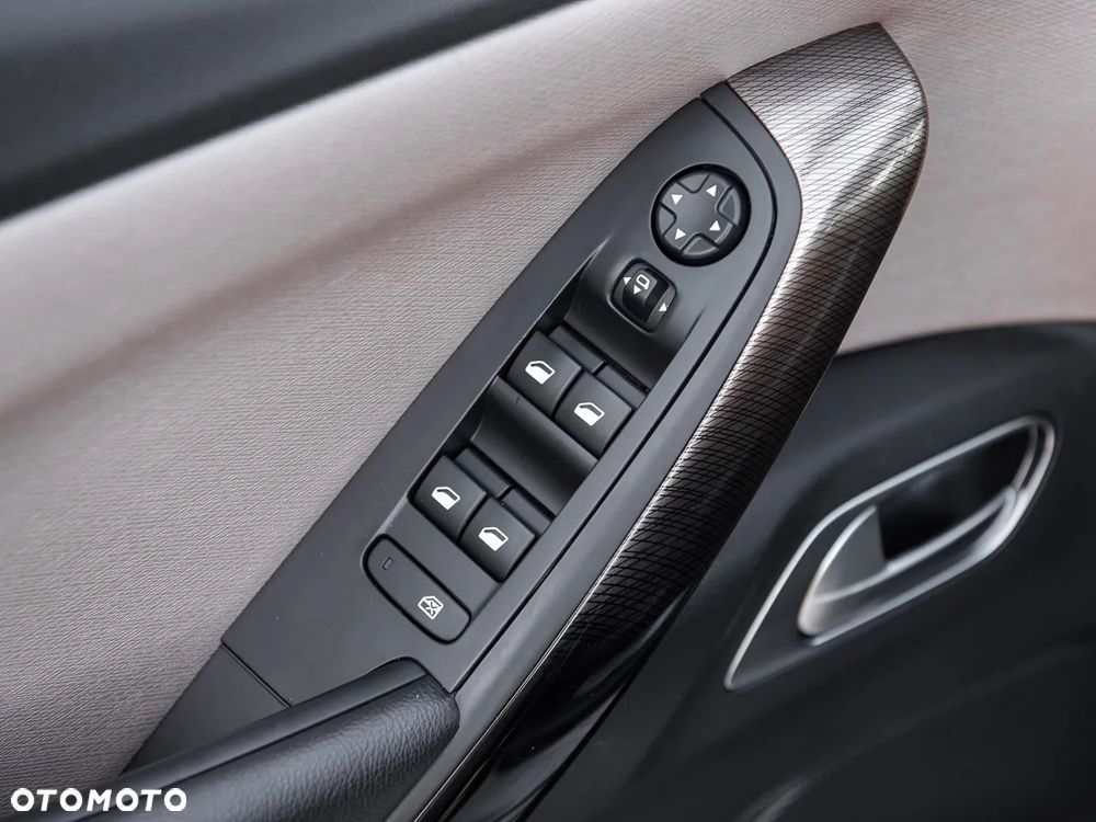 Citroën C4 Grand Picasso 2.0 HDi FAP EGS6 (7-Sitzer) Exclusive - 16