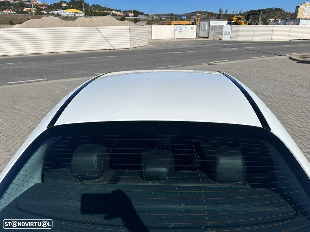 Mercedes-Benz E 200 d T 9G-TRONIC Avantgarde - 12