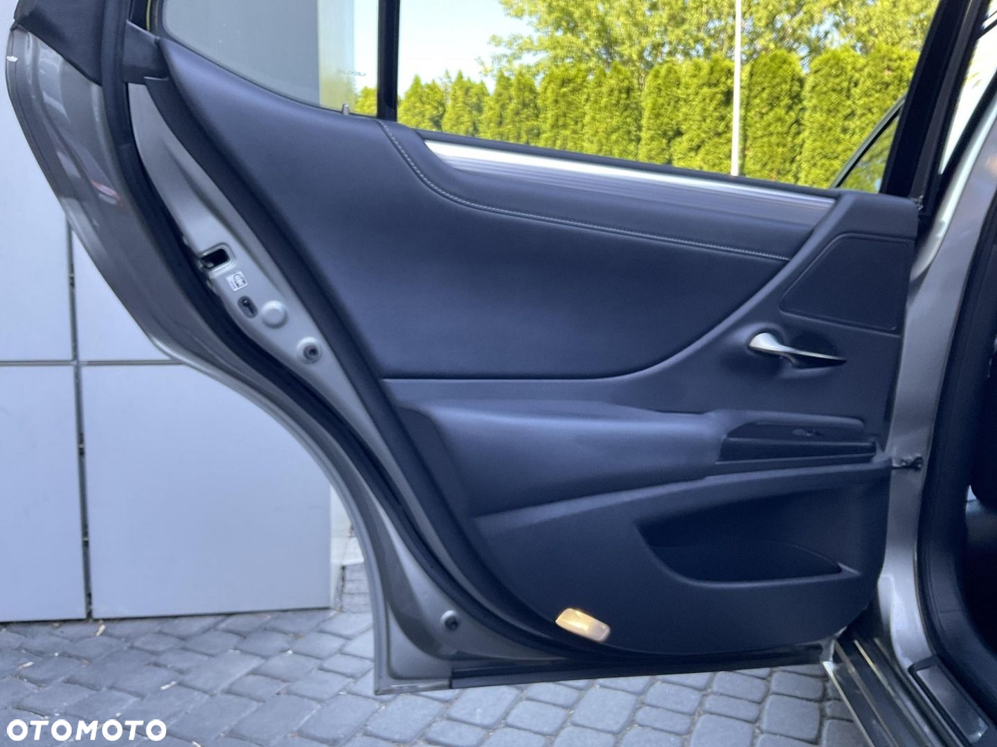 Lexus ES - 34