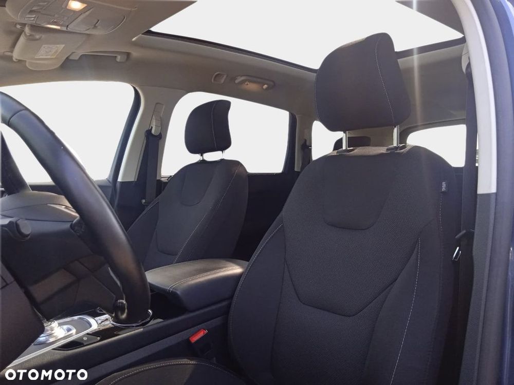 Ford S-Max 2.5 Hybrid Titanium CVT - 32