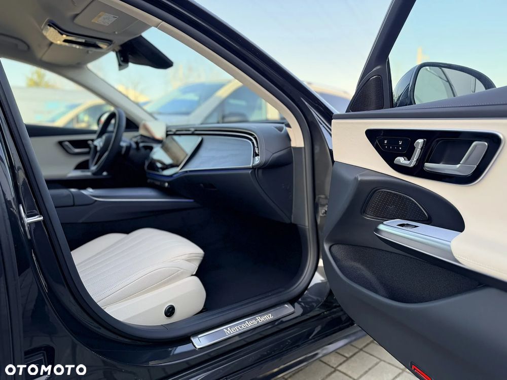 Mercedes-Benz Klasa E - 22