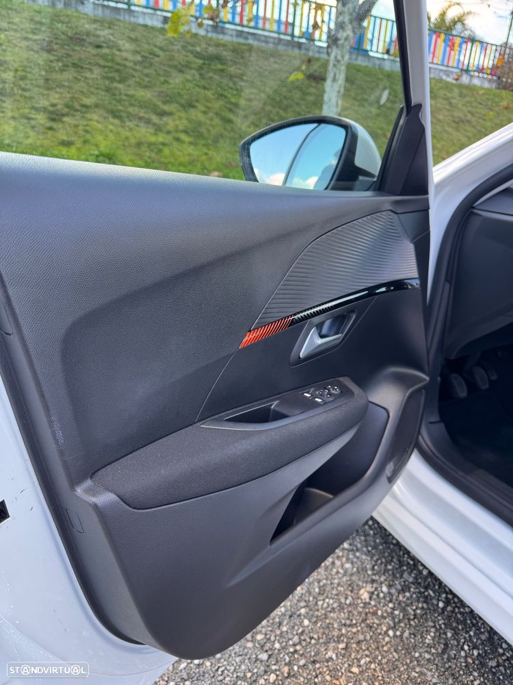 Peugeot 208 1.2 PureTech Allure - 14