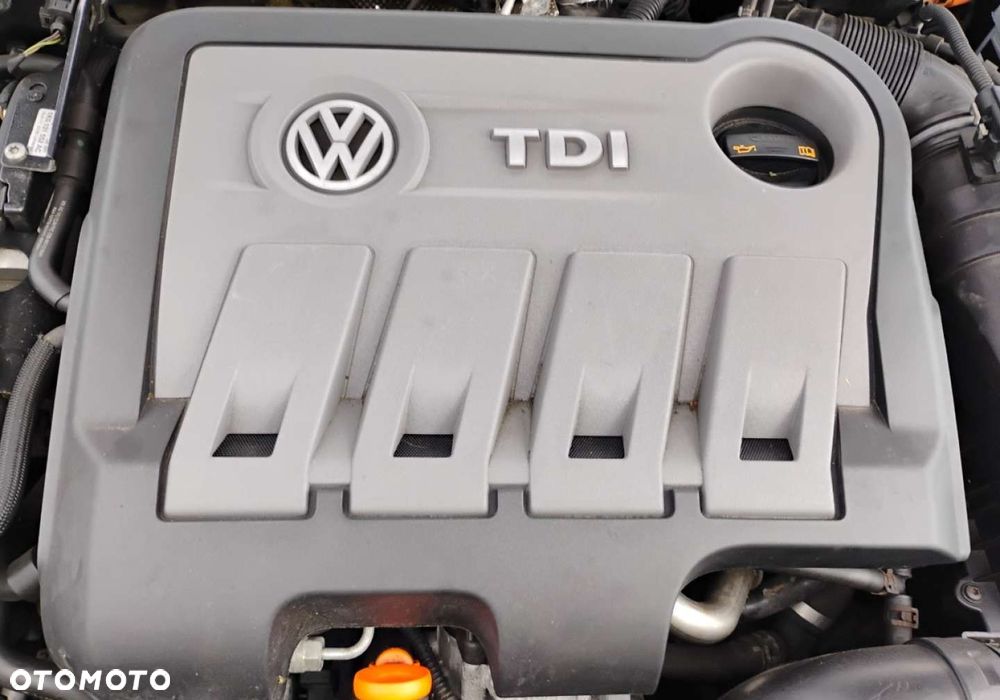 Volkswagen Golf - 26