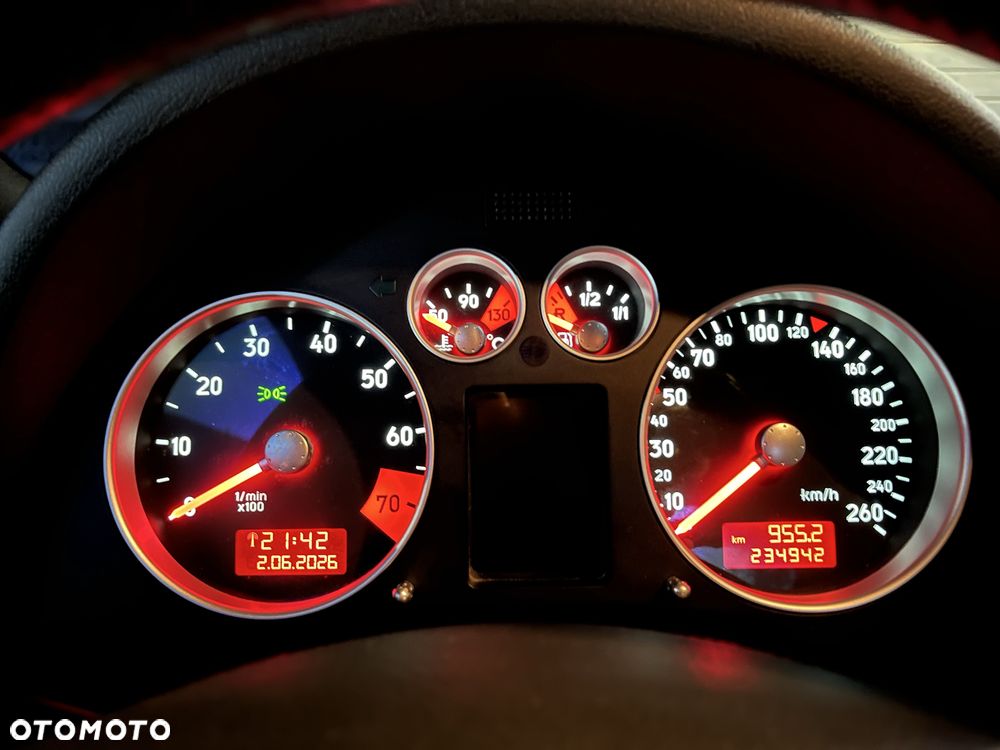 Audi TT Roadster - 8