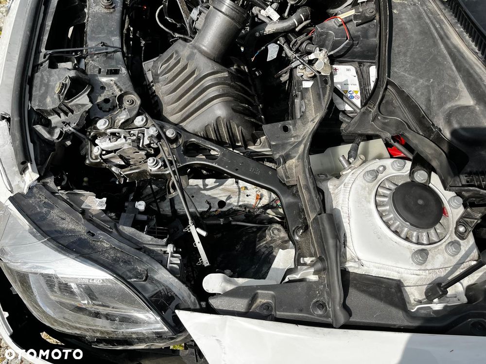 BMW Seria 1 118i - 25