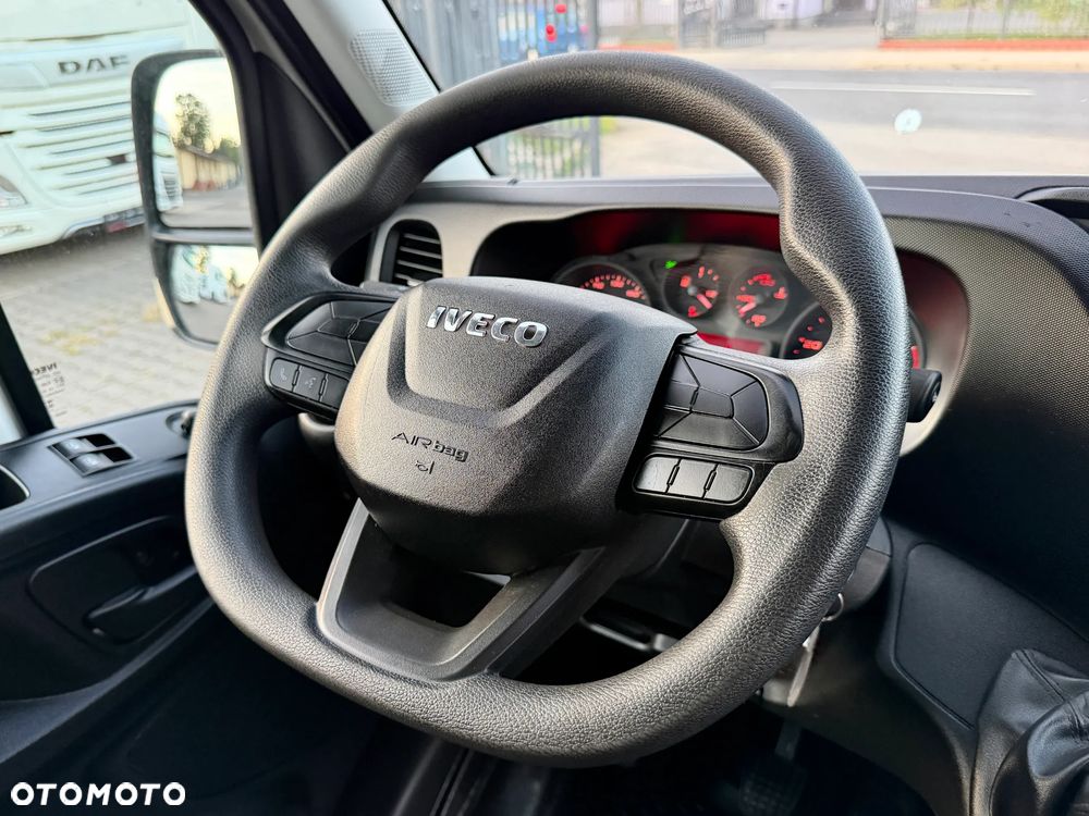 Iveco DAILY KONTENER 8EP / SALON POLSKA / GWARANCJA W CENIE / FAKTURA VAT 23% / LEASING, KREDYT - UPROSZCZONA PROCEDURA - 16