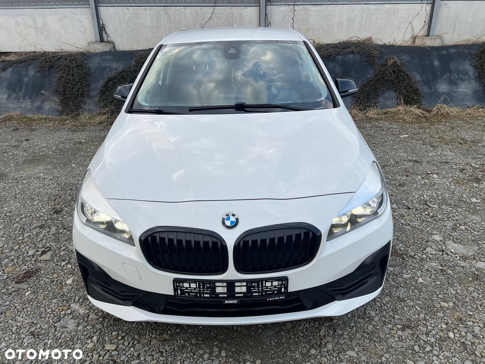BMW Seria 2 216d Sport Line - 3