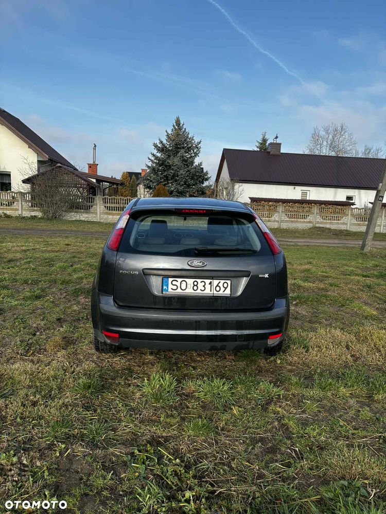 Ford Focus 1.6 Ambiente - 6