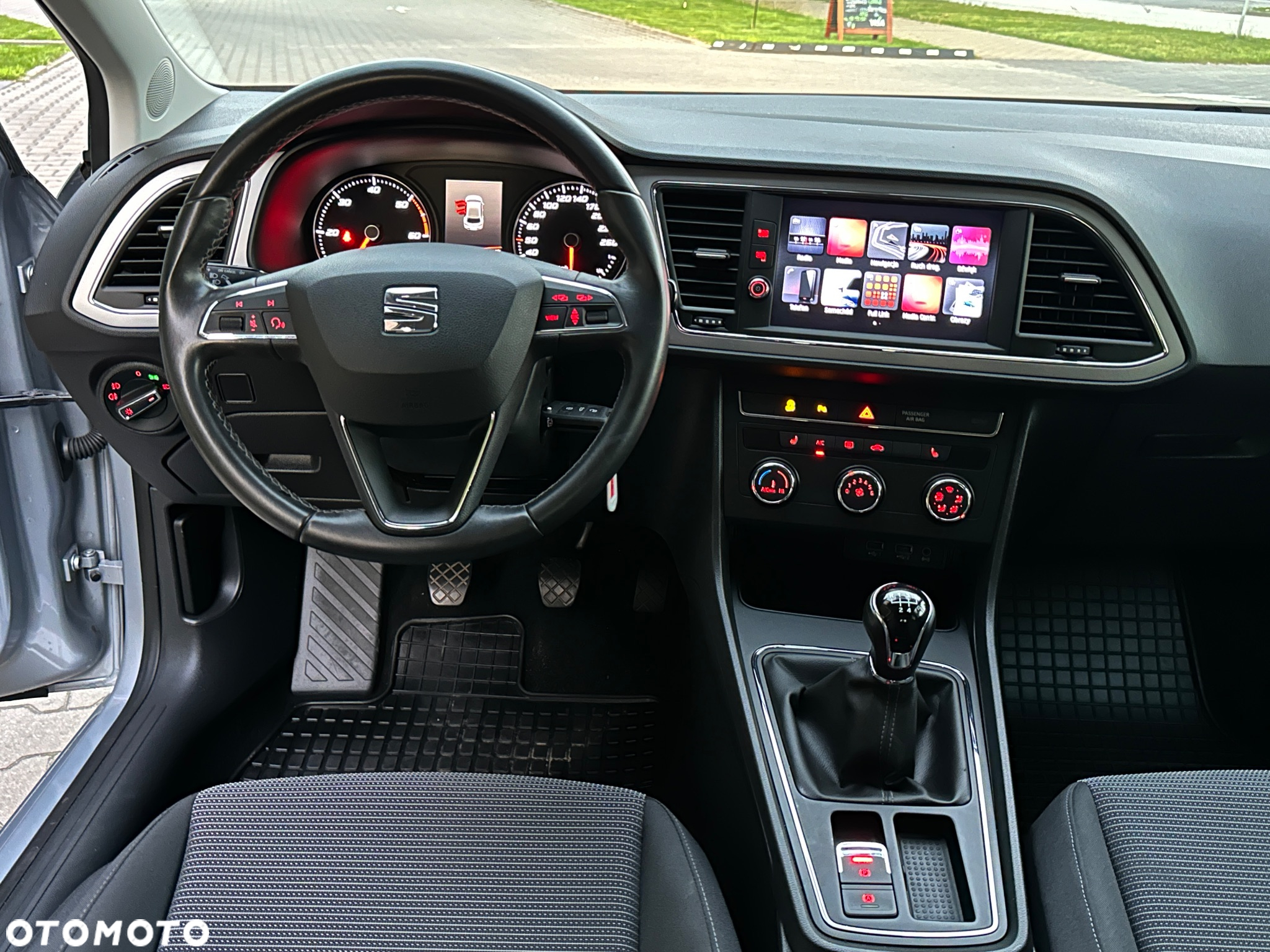 Seat Leon 1.6 TDI DPF Ecomotive Style - 32