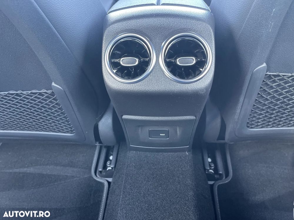 Mercedes-Benz CLA 180 - 26