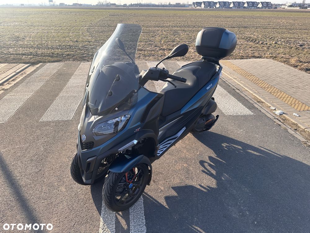 Piaggio MP-3 - 3