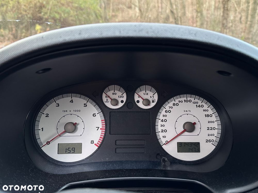 Seat Leon 1.8T Cupra R - 11