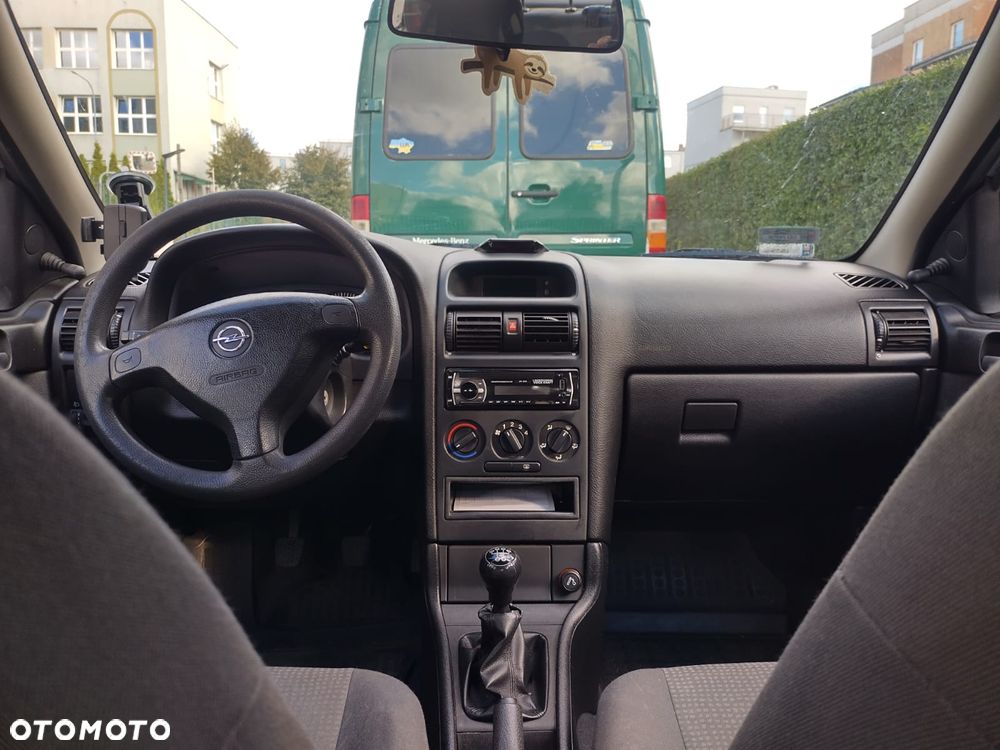 Opel Astra 1.4 Start - 11