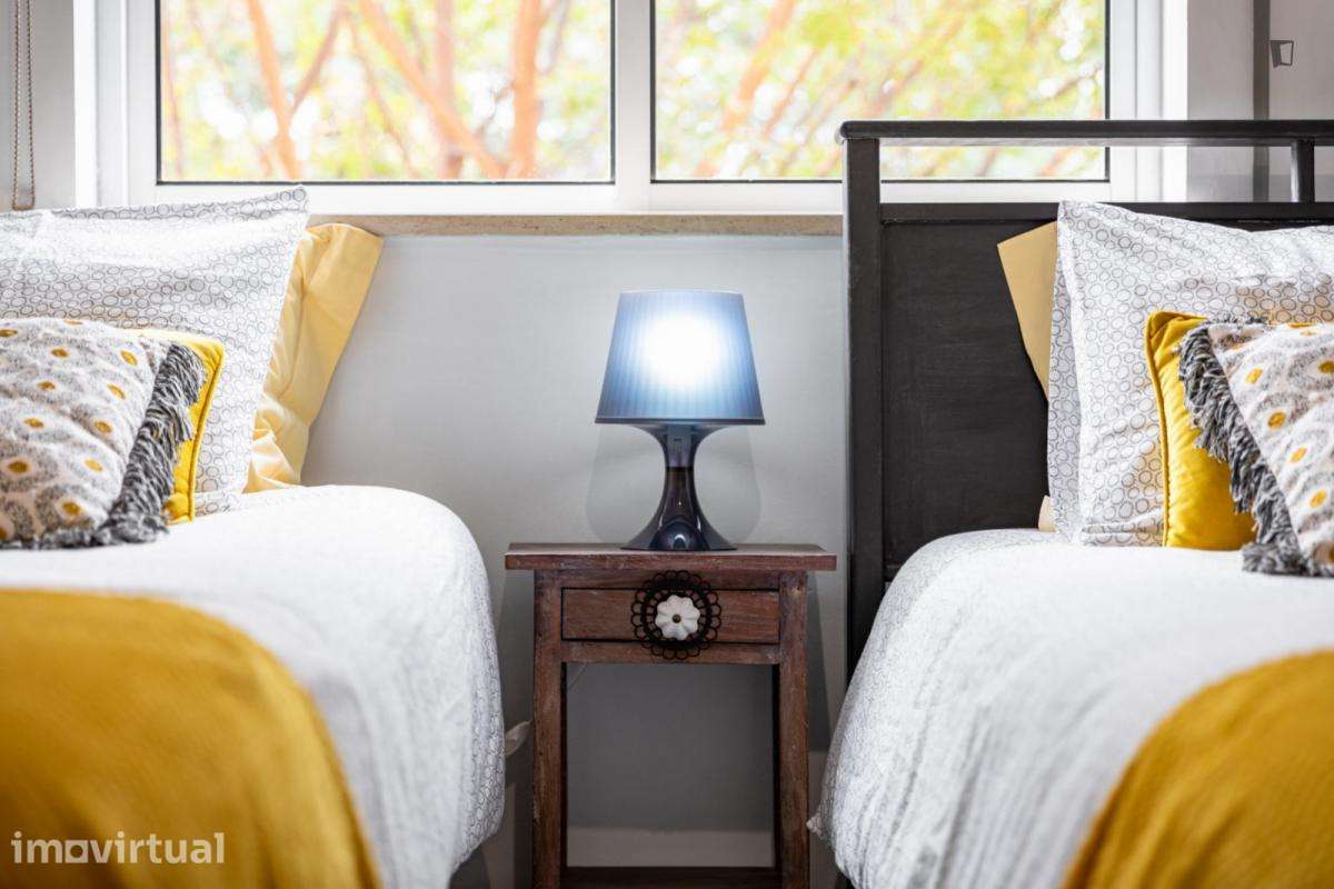 Apartamento com 2 quartos - localizado em Faro - Grande imagem: 3/25