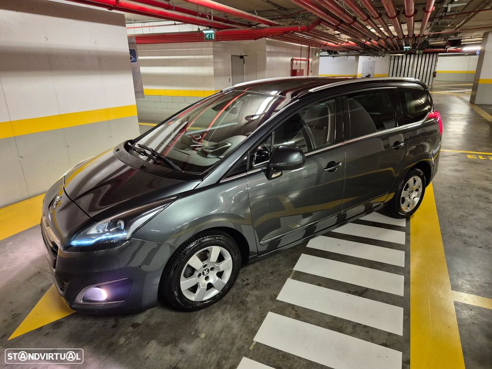 Peugeot 5008 1.6 E-HDi Allure 2-Tronic - 1