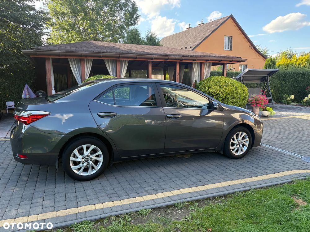 Toyota Corolla 1.6 Active - 5