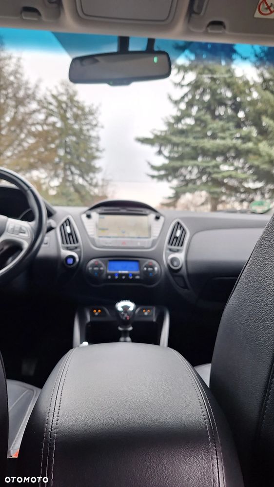 Hyundai ix35 1.6 2WD Fifa World Cup Edition - 24