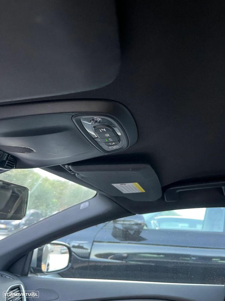 Volvo V40 D2 R Design - 14